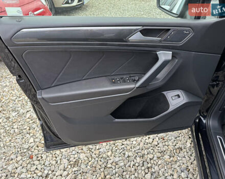 Чорний Фольксваген Tiguan Allspace, об'ємом двигуна 1.98 л та пробігом 170 тис. км за 21200 $, фото 15 на Automoto.ua