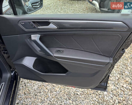 Чорний Фольксваген Tiguan Allspace, об'ємом двигуна 1.98 л та пробігом 170 тис. км за 21200 $, фото 30 на Automoto.ua