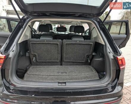 Черный Фольксваген Tiguan Allspace, объемом двигателя 2 л и пробегом 188 тыс. км за 18500 $, фото 18 на Automoto.ua