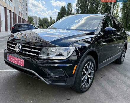 Черный Фольксваген Tiguan Allspace, объемом двигателя 2 л и пробегом 93 тыс. км за 19250 $, фото 2 на Automoto.ua