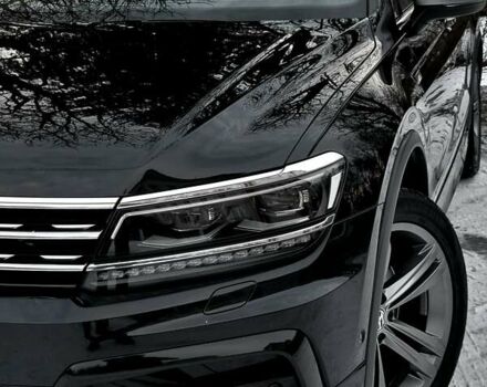 Черный Фольксваген Tiguan Allspace, объемом двигателя 2 л и пробегом 263 тыс. км за 31500 $, фото 122 на Automoto.ua