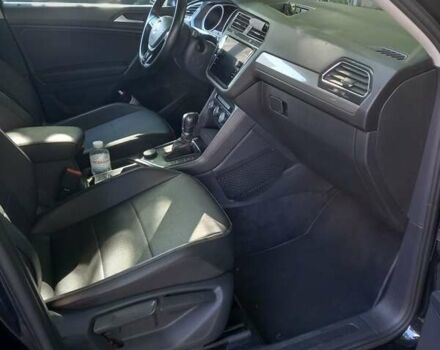 Черный Фольксваген Tiguan Allspace, объемом двигателя 2 л и пробегом 194 тыс. км за 20000 $, фото 3 на Automoto.ua
