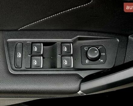 Черный Фольксваген Tiguan Allspace, объемом двигателя 2 л и пробегом 263 тыс. км за 31500 $, фото 48 на Automoto.ua