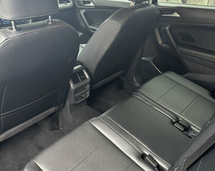 Чорний Фольксваген Tiguan Allspace, об'ємом двигуна 1.98 л та пробігом 99 тис. км за 17700 $, фото 10 на Automoto.ua