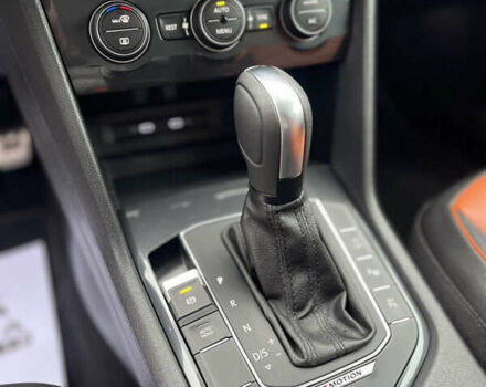 Черный Фольксваген Tiguan Allspace, объемом двигателя 2 л и пробегом 196 тыс. км за 30500 $, фото 40 на Automoto.ua