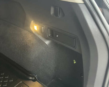 Черный Фольксваген Tiguan Allspace, объемом двигателя 2 л и пробегом 196 тыс. км за 30500 $, фото 63 на Automoto.ua