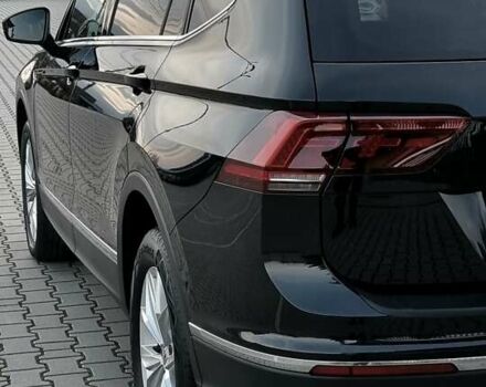Чорний Фольксваген Tiguan Allspace, об'ємом двигуна 0 л та пробігом 214 тис. км за 30000 $, фото 44 на Automoto.ua