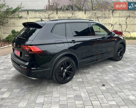 Черный Фольксваген Tiguan Allspace, объемом двигателя 2 л и пробегом 196 тыс. км за 30500 $, фото 16 на Automoto.ua