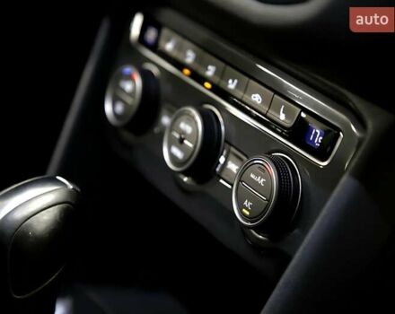 Чорний Фольксваген Tiguan Allspace, об'ємом двигуна 0 л та пробігом 214 тис. км за 30000 $, фото 118 на Automoto.ua