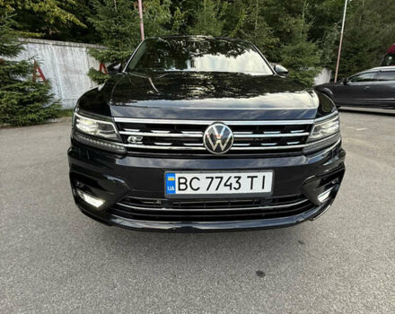 Черный Фольксваген Tiguan Allspace, объемом двигателя 2 л и пробегом 52 тыс. км за 24200 $, фото 12 на Automoto.ua