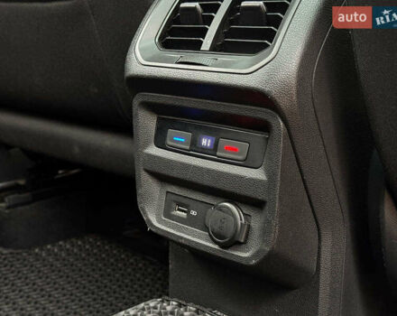 Черный Фольксваген Tiguan Allspace, объемом двигателя 2 л и пробегом 180 тыс. км за 30540 $, фото 17 на Automoto.ua