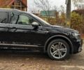 Черный Фольксваген Tiguan Allspace, объемом двигателя 2 л и пробегом 180 тыс. км за 30540 $, фото 3 на Automoto.ua