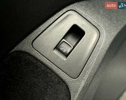 Чорний Фольксваген Tiguan Allspace, об'ємом двигуна 0 л та пробігом 214 тис. км за 30000 $, фото 99 на Automoto.ua