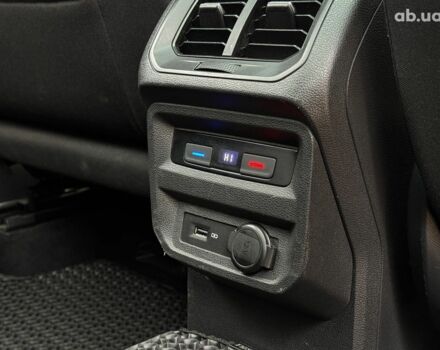 Черный Фольксваген Tiguan Allspace, объемом двигателя 2 л и пробегом 180 тыс. км за 30540 $, фото 17 на Automoto.ua