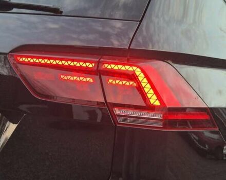 Черный Фольксваген Tiguan Allspace, объемом двигателя 0 л и пробегом 177 тыс. км за 32500 $, фото 20 на Automoto.ua