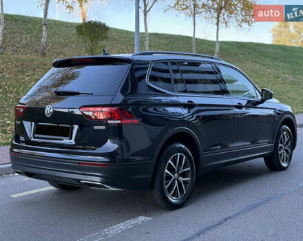 Черный Фольксваген Tiguan Allspace, объемом двигателя 2 л и пробегом 60 тыс. км за 19900 $, фото 10 на Automoto.ua
