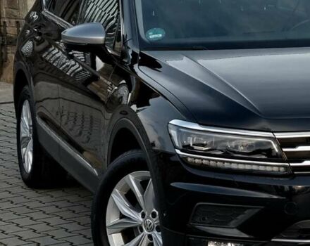 Чорний Фольксваген Tiguan Allspace, об'ємом двигуна 0 л та пробігом 214 тис. км за 30000 $, фото 27 на Automoto.ua
