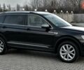 Чорний Фольксваген Tiguan Allspace, об'ємом двигуна 0 л та пробігом 214 тис. км за 30000 $, фото 18 на Automoto.ua