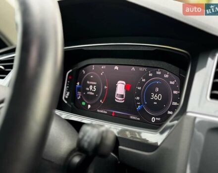 Черный Фольксваген Tiguan Allspace, объемом двигателя 2 л и пробегом 180 тыс. км за 30540 $, фото 25 на Automoto.ua