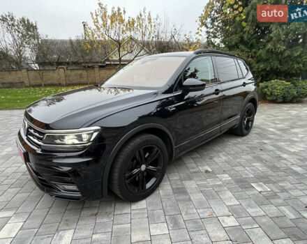 Черный Фольксваген Tiguan Allspace, объемом двигателя 2 л и пробегом 196 тыс. км за 30500 $, фото 8 на Automoto.ua