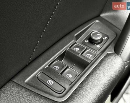 Чорний Фольксваген Tiguan Allspace, об'ємом двигуна 0 л та пробігом 214 тис. км за 30000 $, фото 100 на Automoto.ua