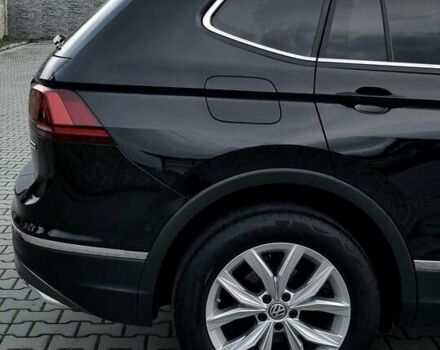 Чорний Фольксваген Tiguan Allspace, об'ємом двигуна 0 л та пробігом 214 тис. км за 30000 $, фото 49 на Automoto.ua
