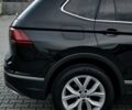 Чорний Фольксваген Tiguan Allspace, об'ємом двигуна 0 л та пробігом 214 тис. км за 30000 $, фото 49 на Automoto.ua