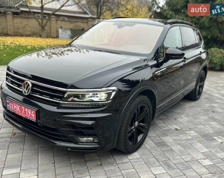 Черный Фольксваген Tiguan Allspace, объемом двигателя 2 л и пробегом 196 тыс. км за 30500 $, фото 7 на Automoto.ua
