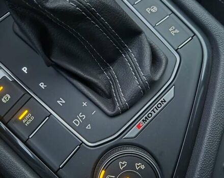 Черный Фольксваген Tiguan Allspace, объемом двигателя 0 л и пробегом 177 тыс. км за 32500 $, фото 56 на Automoto.ua