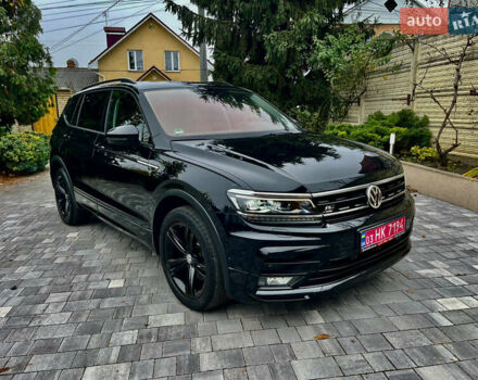 Черный Фольксваген Tiguan Allspace, объемом двигателя 2 л и пробегом 196 тыс. км за 30500 $, фото 1 на Automoto.ua