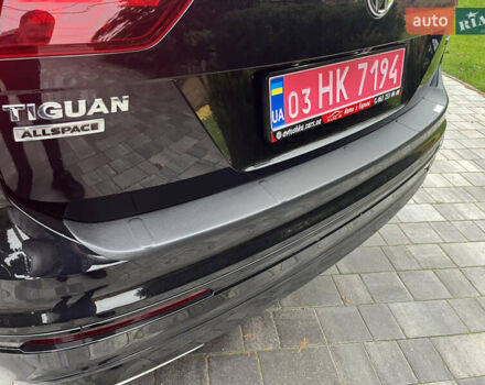 Черный Фольксваген Tiguan Allspace, объемом двигателя 2 л и пробегом 196 тыс. км за 30500 $, фото 58 на Automoto.ua