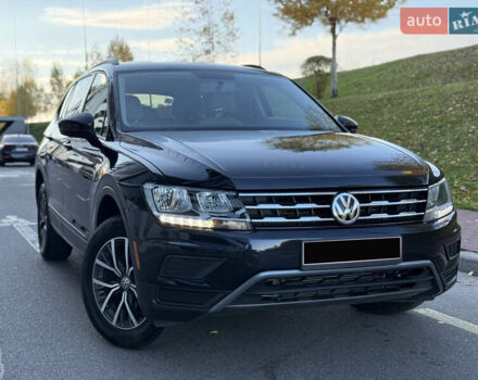 Черный Фольксваген Tiguan Allspace, объемом двигателя 2 л и пробегом 60 тыс. км за 19900 $, фото 2 на Automoto.ua