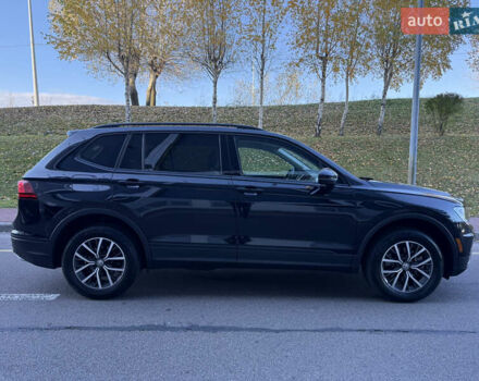 Черный Фольксваген Tiguan Allspace, объемом двигателя 2 л и пробегом 60 тыс. км за 19900 $, фото 9 на Automoto.ua