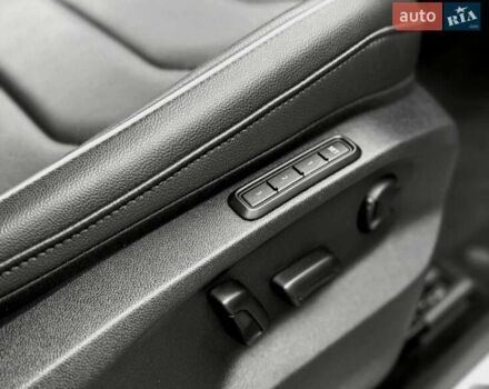 Чорний Фольксваген Tiguan Allspace, об'ємом двигуна 0 л та пробігом 214 тис. км за 30000 $, фото 135 на Automoto.ua