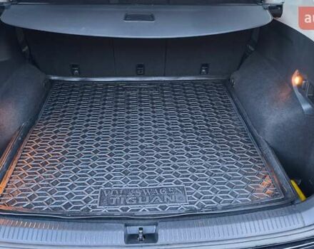 Черный Фольксваген Tiguan Allspace, объемом двигателя 1.97 л и пробегом 204 тыс. км за 28400 $, фото 12 на Automoto.ua