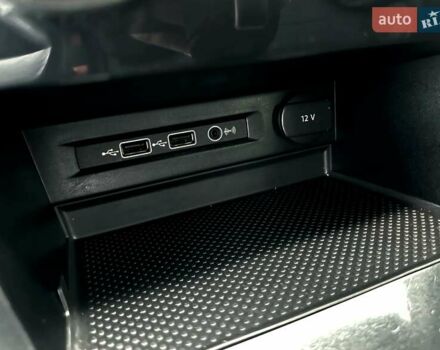 Чорний Фольксваген Tiguan Allspace, об'ємом двигуна 0 л та пробігом 214 тис. км за 30000 $, фото 127 на Automoto.ua