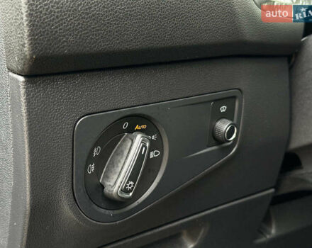 Черный Фольксваген Tiguan Allspace, объемом двигателя 2 л и пробегом 180 тыс. км за 30540 $, фото 33 на Automoto.ua