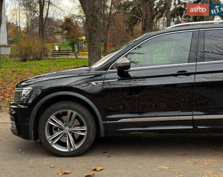 Черный Фольксваген Tiguan Allspace, объемом двигателя 2 л и пробегом 180 тыс. км за 30540 $, фото 10 на Automoto.ua