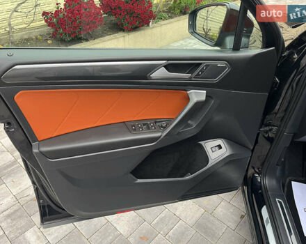 Черный Фольксваген Tiguan Allspace, объемом двигателя 2 л и пробегом 196 тыс. км за 30500 $, фото 33 на Automoto.ua