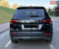Черный Фольксваген Tiguan Allspace, объемом двигателя 2 л и пробегом 60 тыс. км за 19900 $, фото 11 на Automoto.ua