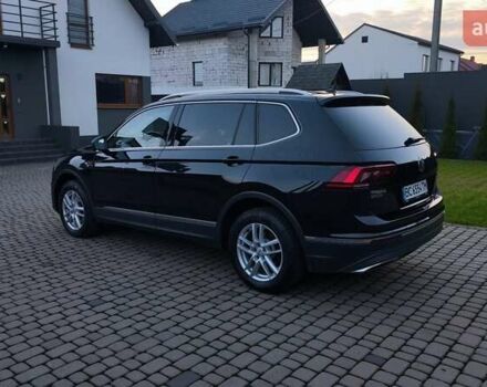 Черный Фольксваген Tiguan Allspace, объемом двигателя 1.97 л и пробегом 204 тыс. км за 28400 $, фото 7 на Automoto.ua