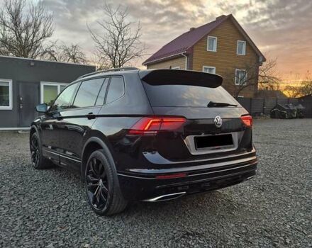 Черный Фольксваген Tiguan Allspace, объемом двигателя 0 л и пробегом 177 тыс. км за 32500 $, фото 6 на Automoto.ua
