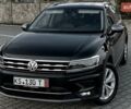 Чорний Фольксваген Tiguan Allspace, об'ємом двигуна 0 л та пробігом 214 тис. км за 30000 $, фото 6 на Automoto.ua