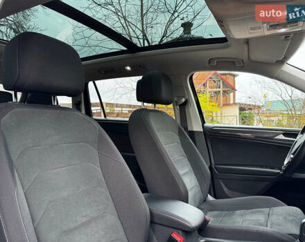 Черный Фольксваген Tiguan Allspace, объемом двигателя 2 л и пробегом 180 тыс. км за 30540 $, фото 19 на Automoto.ua