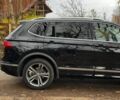Черный Фольксваген Tiguan Allspace, объемом двигателя 2 л и пробегом 180 тыс. км за 30540 $, фото 4 на Automoto.ua