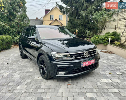 Черный Фольксваген Tiguan Allspace, объемом двигателя 2 л и пробегом 196 тыс. км за 30500 $, фото 2 на Automoto.ua