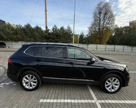 Фольксваген Tiguan Allspace 2020 в Луцке на Automoto.ua Черный Фольксваген Tiguan Allspace, объемом двигателя 2 л и пробегом 197 тыс. км за 29499 $, фото 4 на Automoto.ua