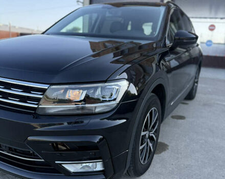 Чорний Фольксваген Tiguan Allspace, об'ємом двигуна 2 л та пробігом 119 тис. км за 18650 $, фото 35 на Automoto.ua