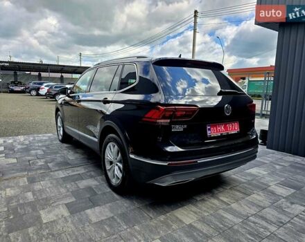 Черный Фольксваген Tiguan Allspace, объемом двигателя 1.98 л и пробегом 202 тыс. км за 27900 $, фото 2 на Automoto.ua