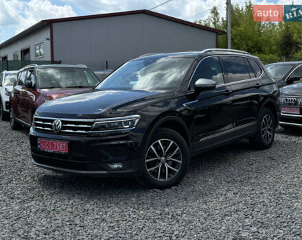 Чорний Фольксваген Tiguan Allspace, об'ємом двигуна 0 л та пробігом 220 тис. км за 27500 $, фото 1 на Automoto.ua